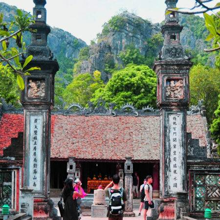 Hoa Lu Temple